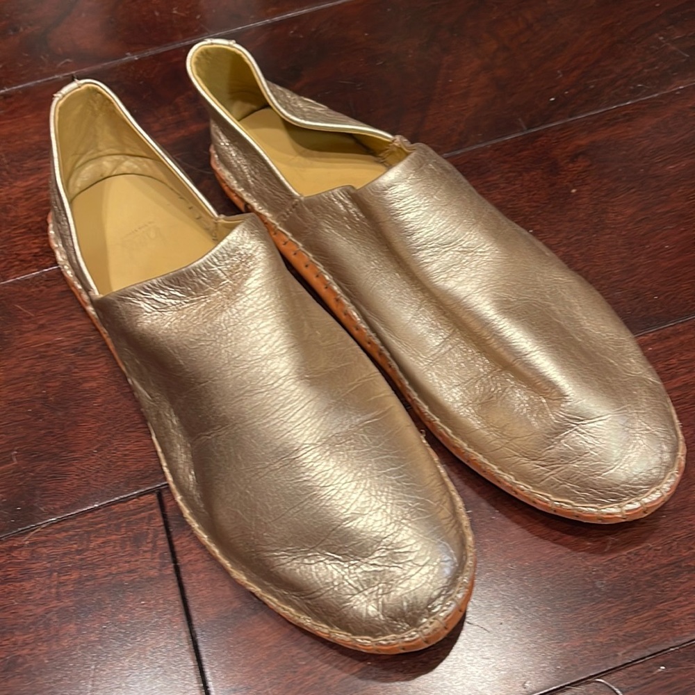 Beek by Two Birds gold shoes size 9